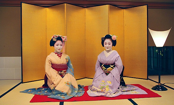 Geisha in ryotai